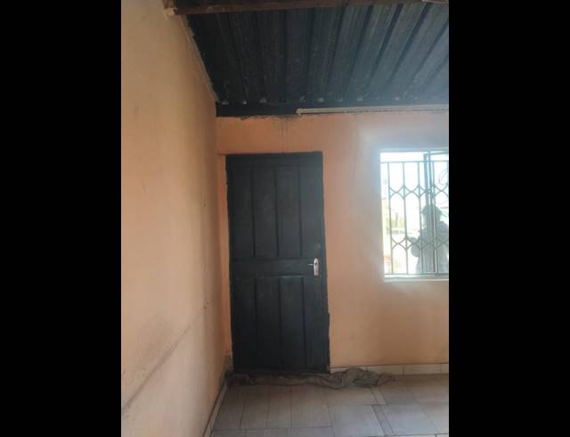 2 BEDROOM HOUSE FOR SALE IN PALM RIDGE